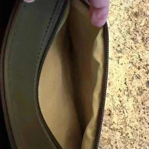 Giani Bernini Shoulder Strap Handbag Olive Brown Tan Plaid Bag 2 flaps included - Picture 8 of 16